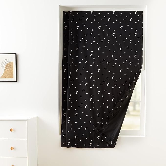Amazon Basics Portable Travel Blackout Blind with Suction Cups